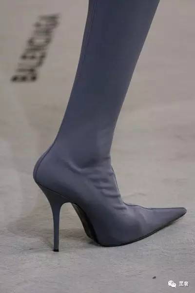 valentino2021秋冬时尚系列,valentino秋冬系列