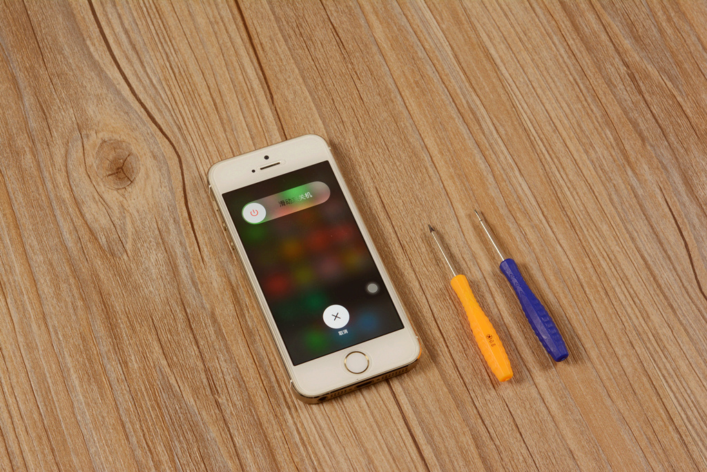 iphone5s电池更换教程,iphone5s更换电池详细图文教程