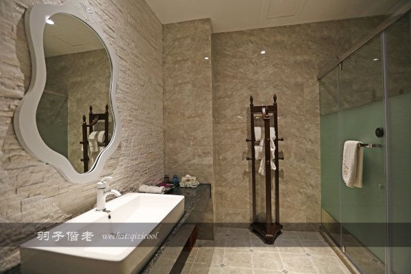 居于涟岸隐于湖，到肇庆体验离尘不离城的精致慢生活