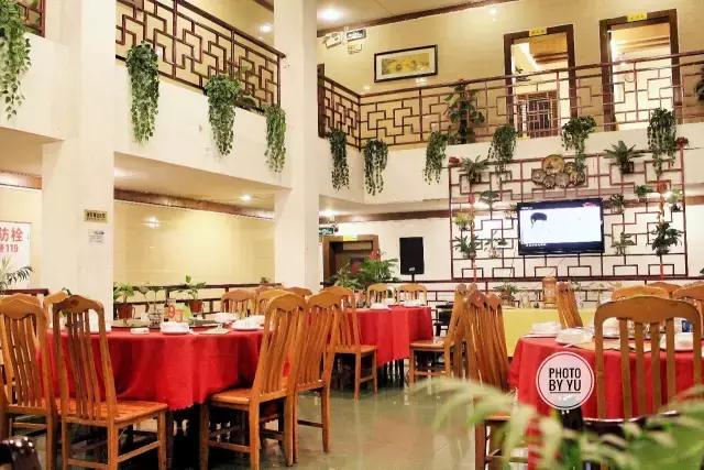 就是这个“肥坚”，十七年的默默坚守，用手工邕菜安慰老南宁的魂