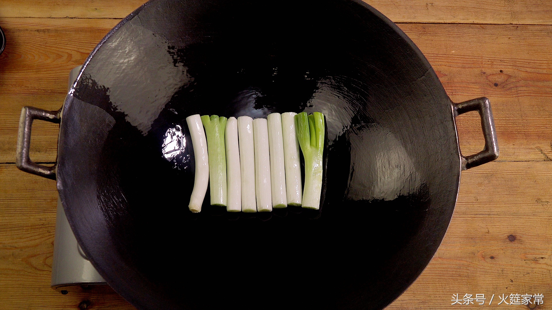 这样烧排骨,好吃的同时彻底解决糊锅的问题