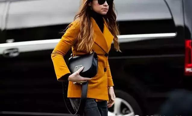 双肩包与斜背包哪种最实用,包包单肩斜挎包包治百病