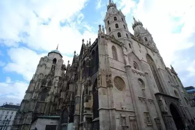 九个仰首的瞬间，太惊艳！我也就看了三四遍