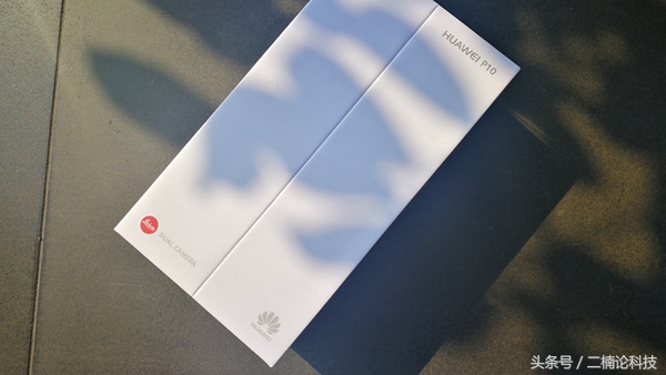 华为p10钻雕蓝后盖原厂,华为p10钻雕蓝陶瓷白哪个好