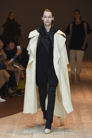 娆ч槼濞滃宸撮粠涓栧鍚屾,娆ч槼濞滃鍧庤偐浠挎