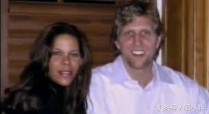 德克诺维茨基篮下脚步,德克诺维茨基打篮球视频