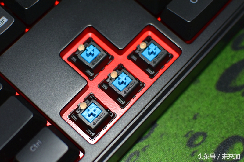 弹指跳动清脆音符，拓荒者MEKAPRO机械键盘青轴版评测