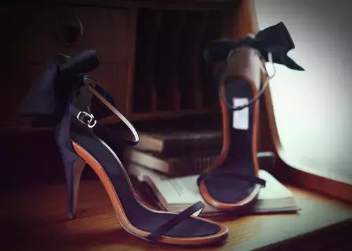 穿鞋正确方法,穿鞋妙招