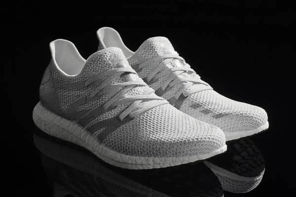 阿迪达斯科技和nike科技对比,阿迪耐克运动鞋