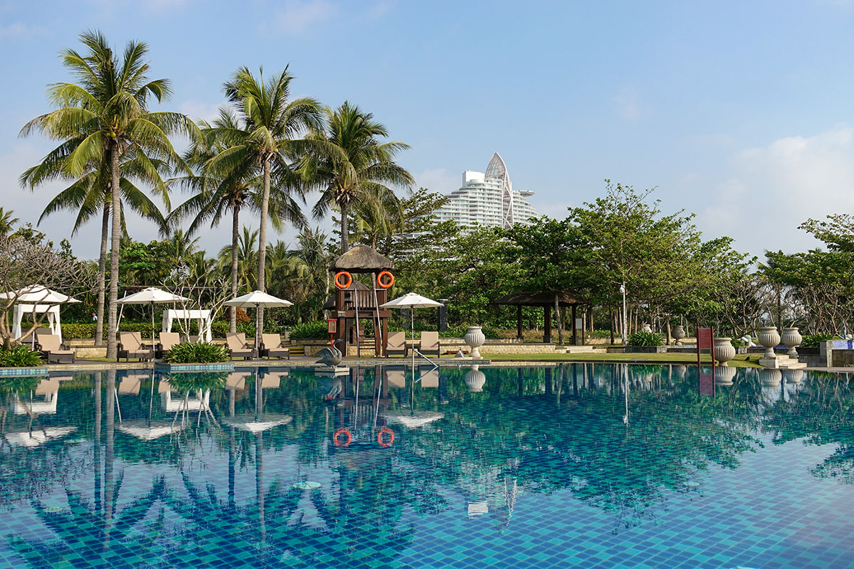 索尼黑卡24-600mm值得入手吗,现在索尼黑卡rx10m4什么价位