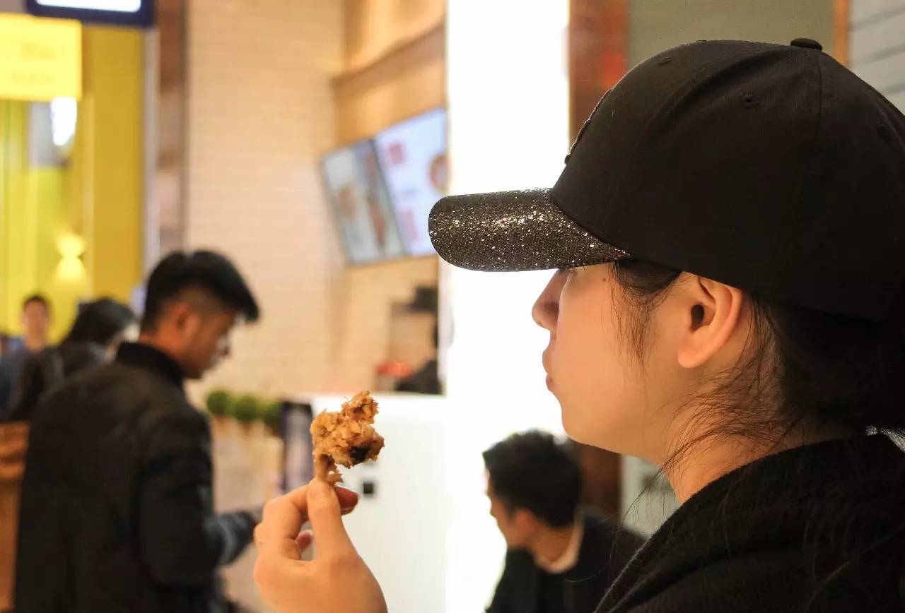 南京正新鸡排最火爆,暴走两万步吃个椰子鸡