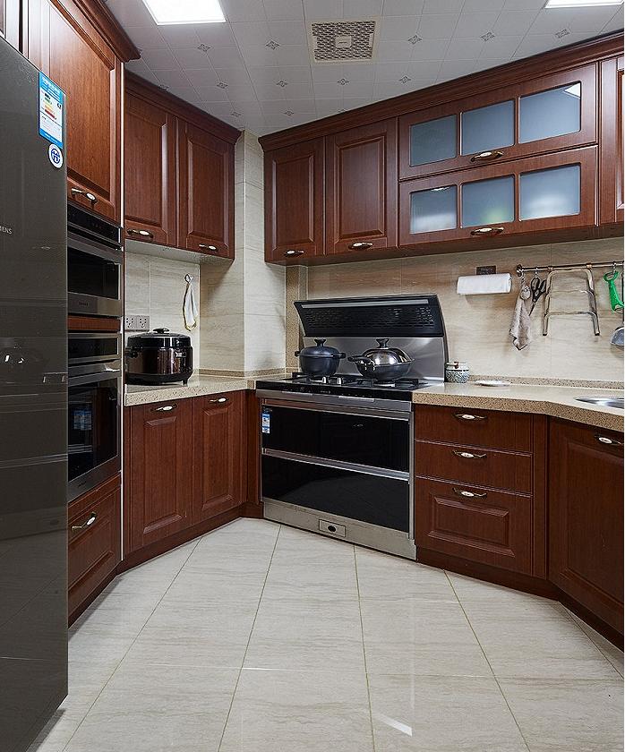 顶部不锈钢设计,顶上一层黑不锈钢怎么装