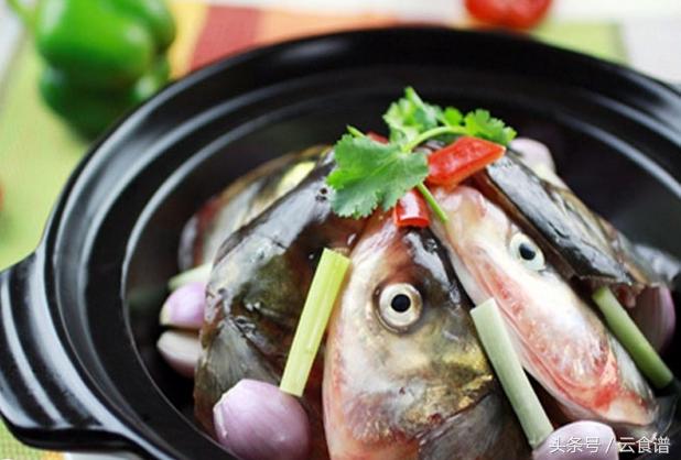 经典粤菜生焗砂锅鱼头教程,粤菜鱼头煲做法教学