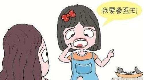 被鱼刺卡到喉咙怎么应急处理,1岁宝宝卡鱼刺应急处理