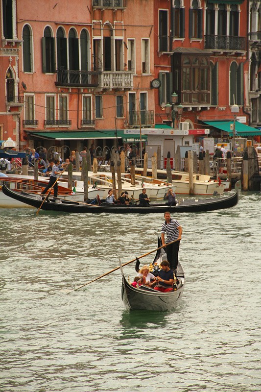 威尼斯景点彩虹岛,威尼斯有哪些美丽的岛屿