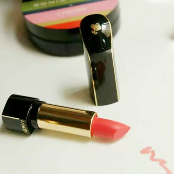 火爆天的西柚色，让他忍住不亲一口