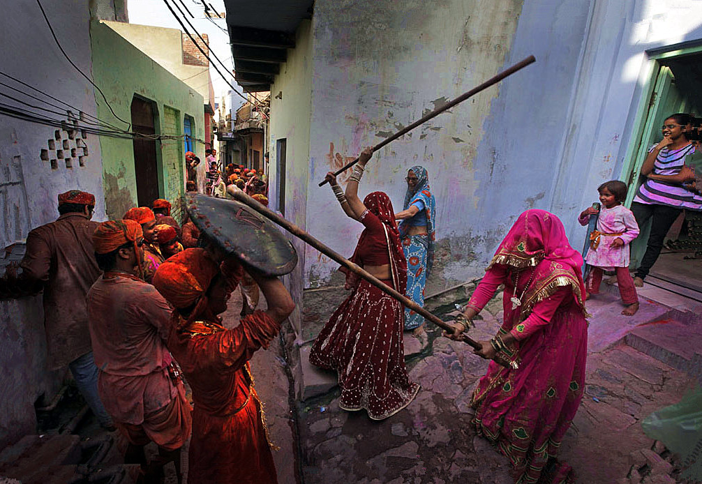 尼泊尔撒红节旅行,尼泊尔洒红节全景