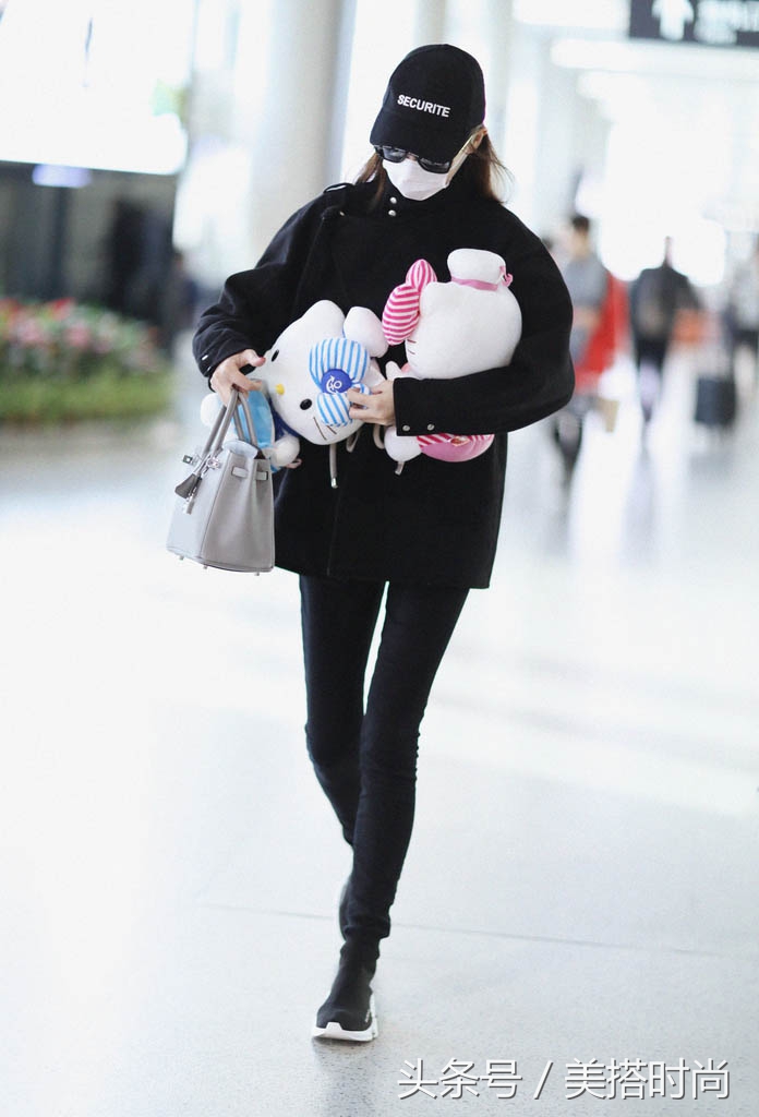 杨幂宋茜新款毛衣,杨幂宋茜穿袜靴