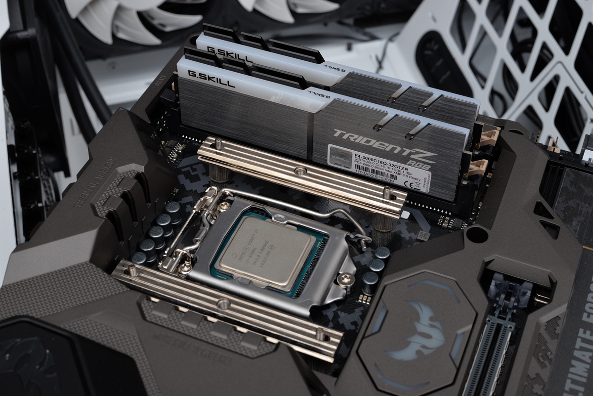 华硕电脑玩生化危机,华硕无畏15i生化危机