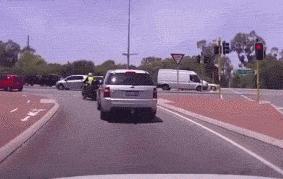 今日GIF「20期」：联合国确认1992年生的人已经步入中年