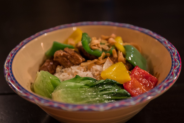 上海迪士尼乐园吃什么比较划算,上海迪士尼酒店住宿攻略