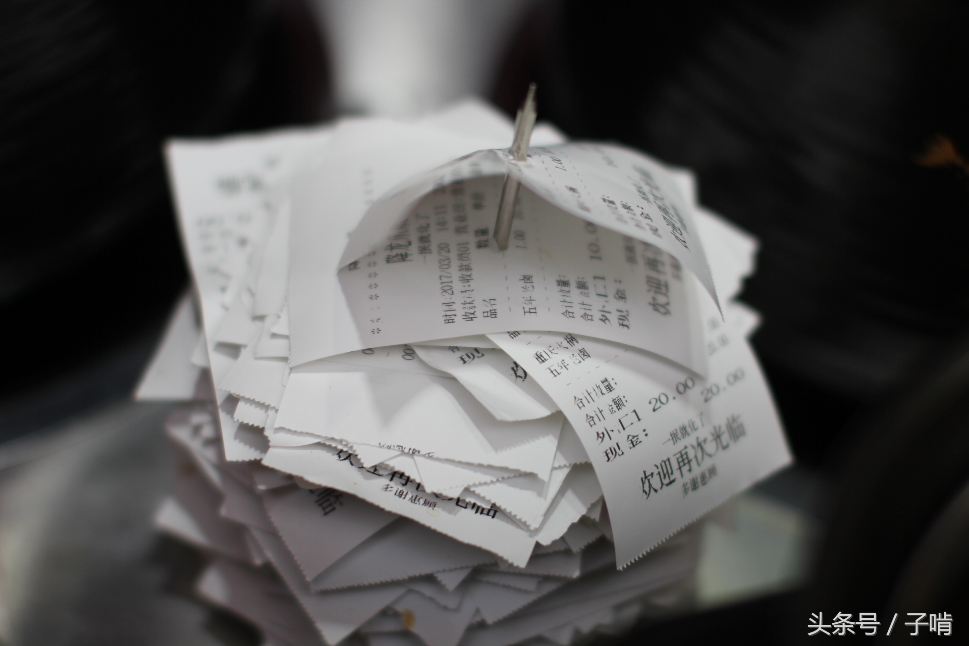 10块钱三个鸡爪,一包十几块的火锅鸡爪