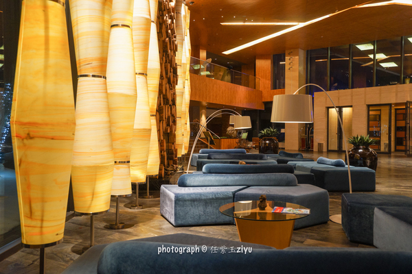 冬日的浪漫游山玩水泡温泉,又可以看雪又可以泡温泉的地方