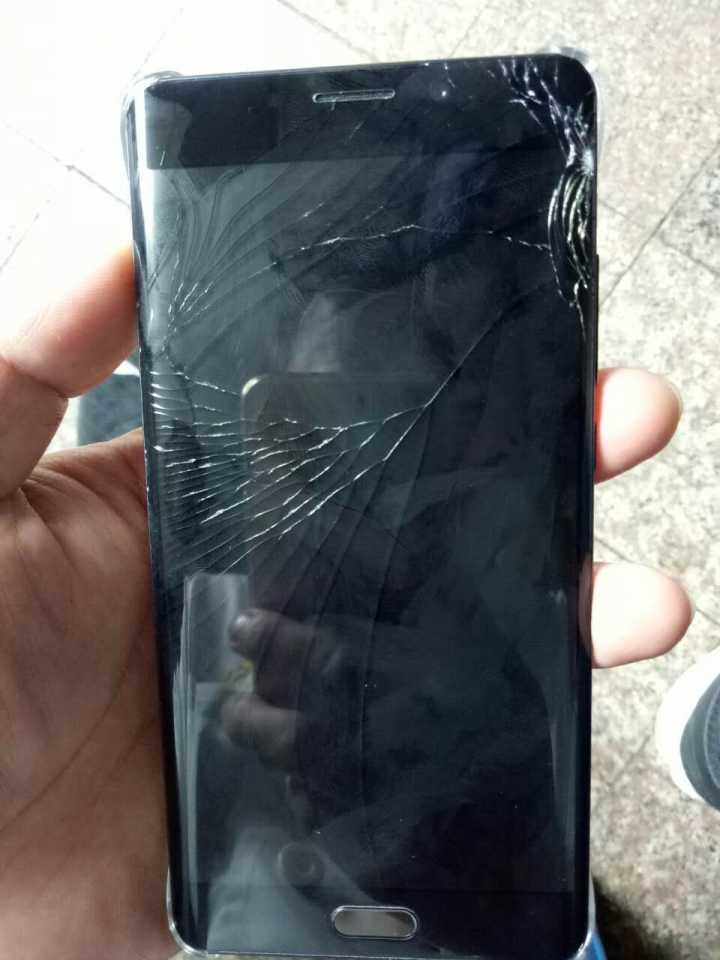 安卓手机碎屏修复多少钱,各手机维修价格