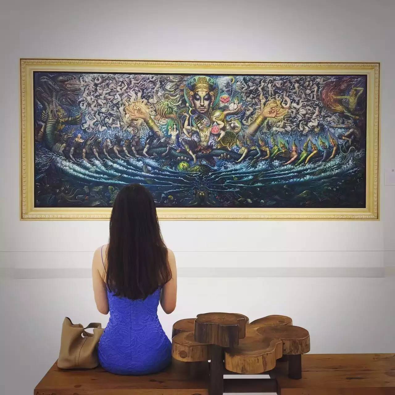 跟着艺术家学穿搭,跟艺术家学穿搭三组时髦颜色