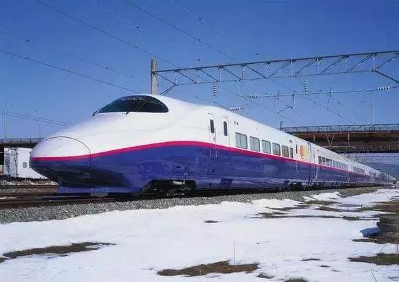 日本的高铁列车的样子,日本的高铁