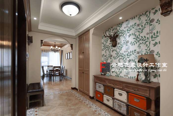 客厅浅色地砖踢脚线,现在装修流行地砖踢脚线