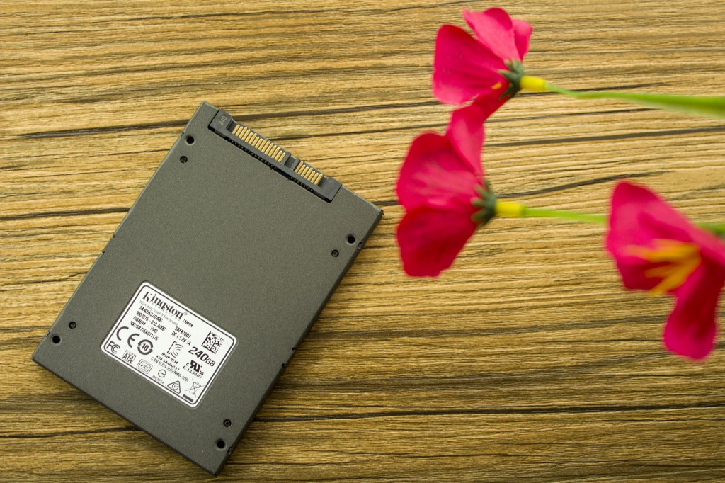 金士顿固态硬盘a400和kc600的区别,金士顿固态硬盘a400系列怎么样