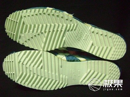 你从不注意的鞋底花纹,却成了乔丹科比封神的“秘密”