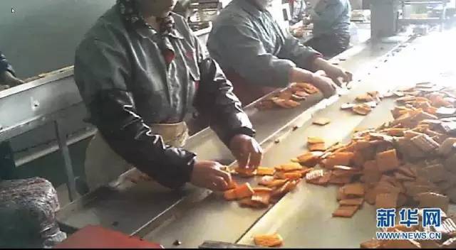 小伙因吃东西被噎死,小伙吃海鲜导致死亡