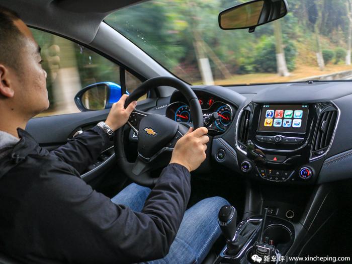 科鲁兹两厢车试驾体验,雪佛兰科鲁兹两厢试驾