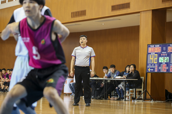 业余裁判最新比赛,业余足球裁判的一天