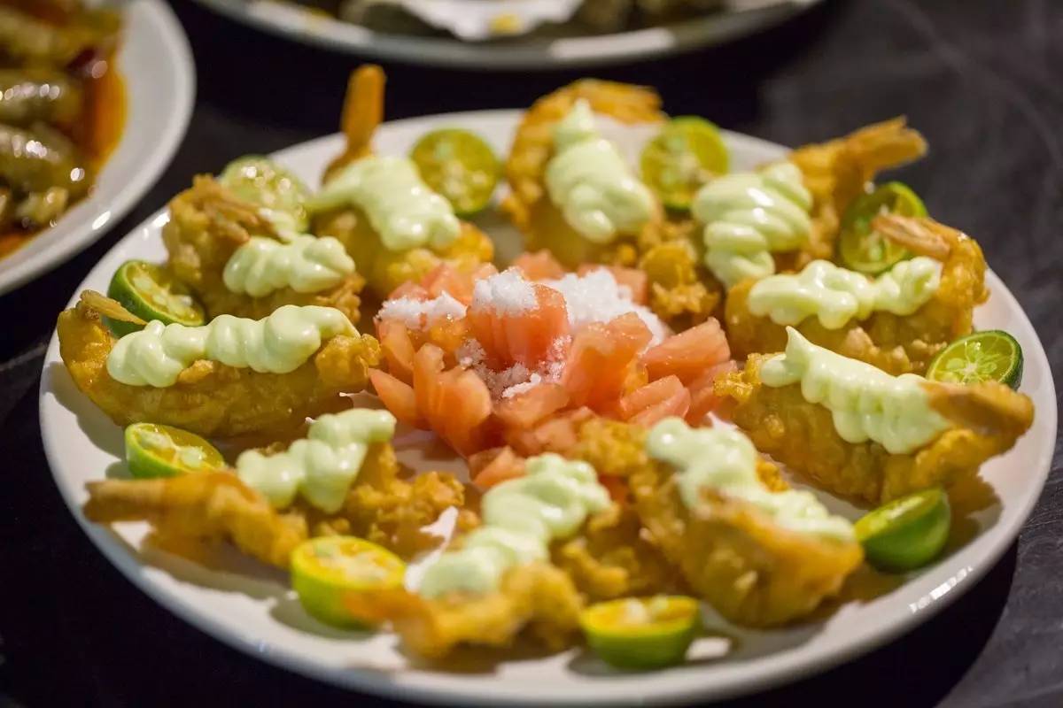 大连空运来的海洋馆，这家海鲜仓库简直是大海的搬运工对不起，你们的皮皮虾已经被我炒了