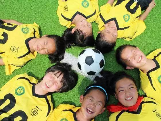 闈掕璇剧▼瓒崇悆,闈掕瓒崇悆瀹ｄ紶瑙嗛