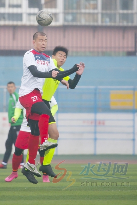 拿三分我们是认真的!烟台足球联赛上演多场大*杀屠**