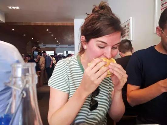 美国人到底吃肉吗,美国人真的很爱吃肉吗