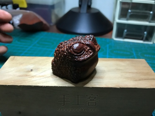 小叶紫檀木刻蟾蜍