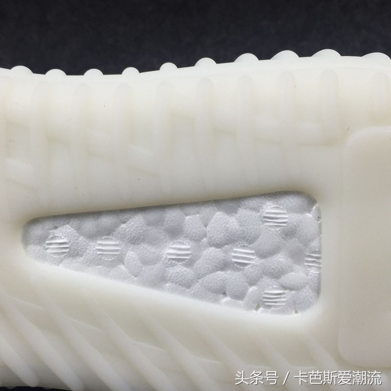 yeezyboost350v2zebra白斑马,yeezyboost350v2黑武士