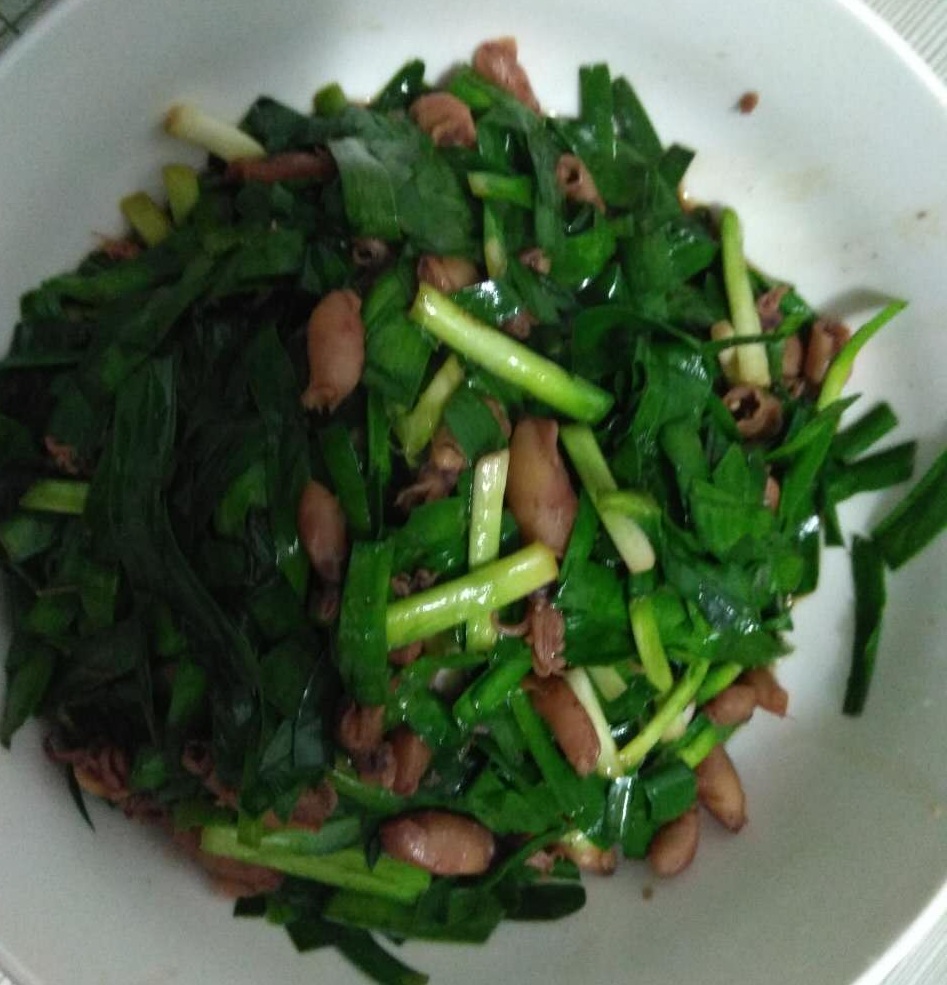 王刚墨鱼仔炒韭菜,墨鱼仔扇贝炒韭菜