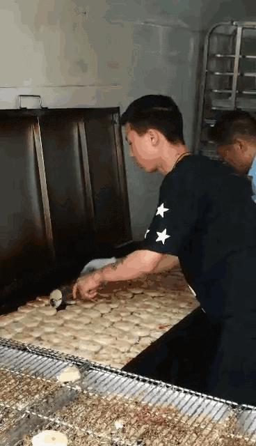 昆明正宗绿豆饼,昆明绿豆饼