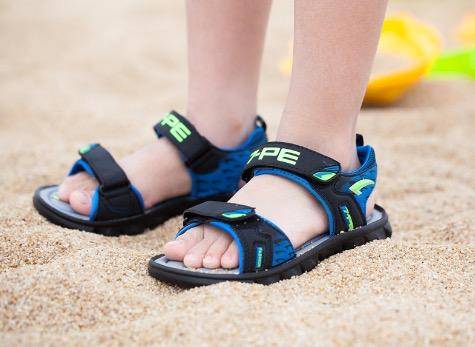 论运动凉鞋如何打入时尚界