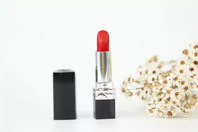 妹妹弄断女朋友口红怎么办,弄断女朋友口红的下场