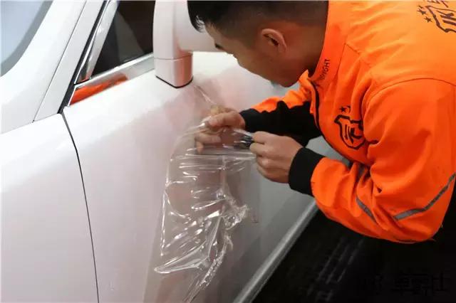 劳斯莱斯星空顶和宝马星空顶区别,劳斯莱斯你可能不知道的