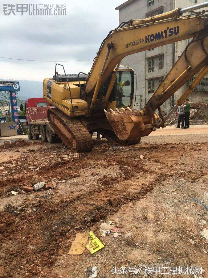 二手小松200-7装车视频,小松200-7老款新款