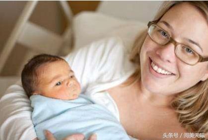 孕妇胎位不正猛压肚子30下,孕妇胎位不正按压肚子纠正