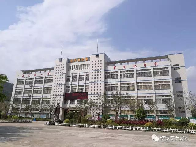 足球要从娃娃抓起是谁说的,足球要从娃娃抓起图片